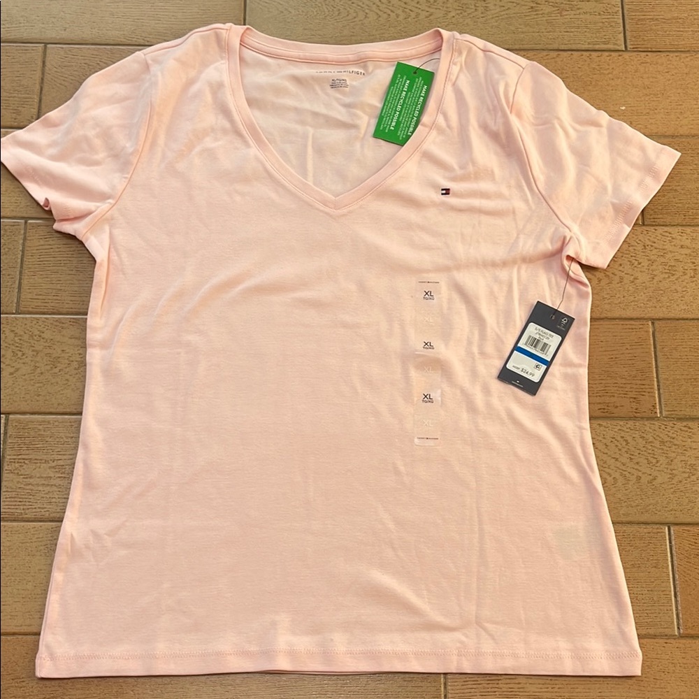 Tommy Hilfiger Women's Light Pink V-Neck Tee